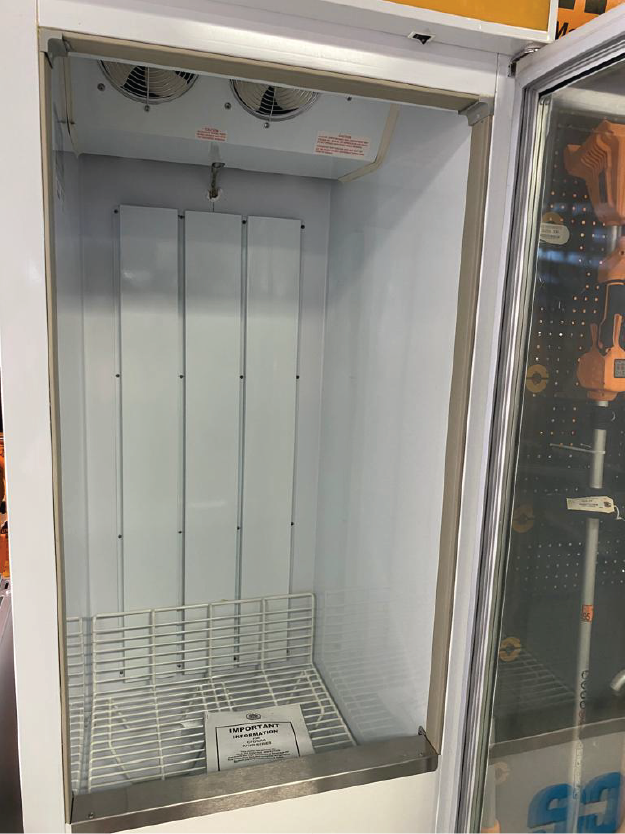 ESSCO Deals : Beverage Air Glass Door Ice Merchandiser - Interior