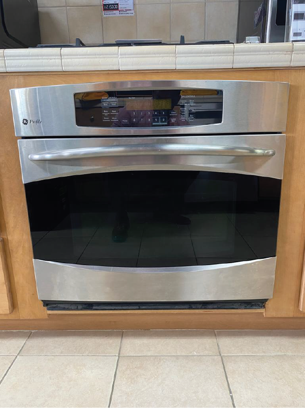 ESSCO Deals : GE Profile Wall Oven - Front view